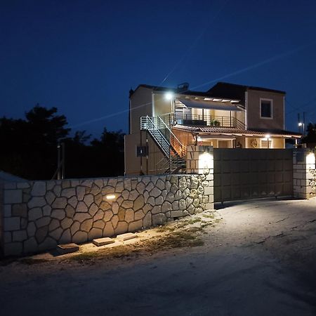 Villeta Nikol Ликсури Экстерьер фото
