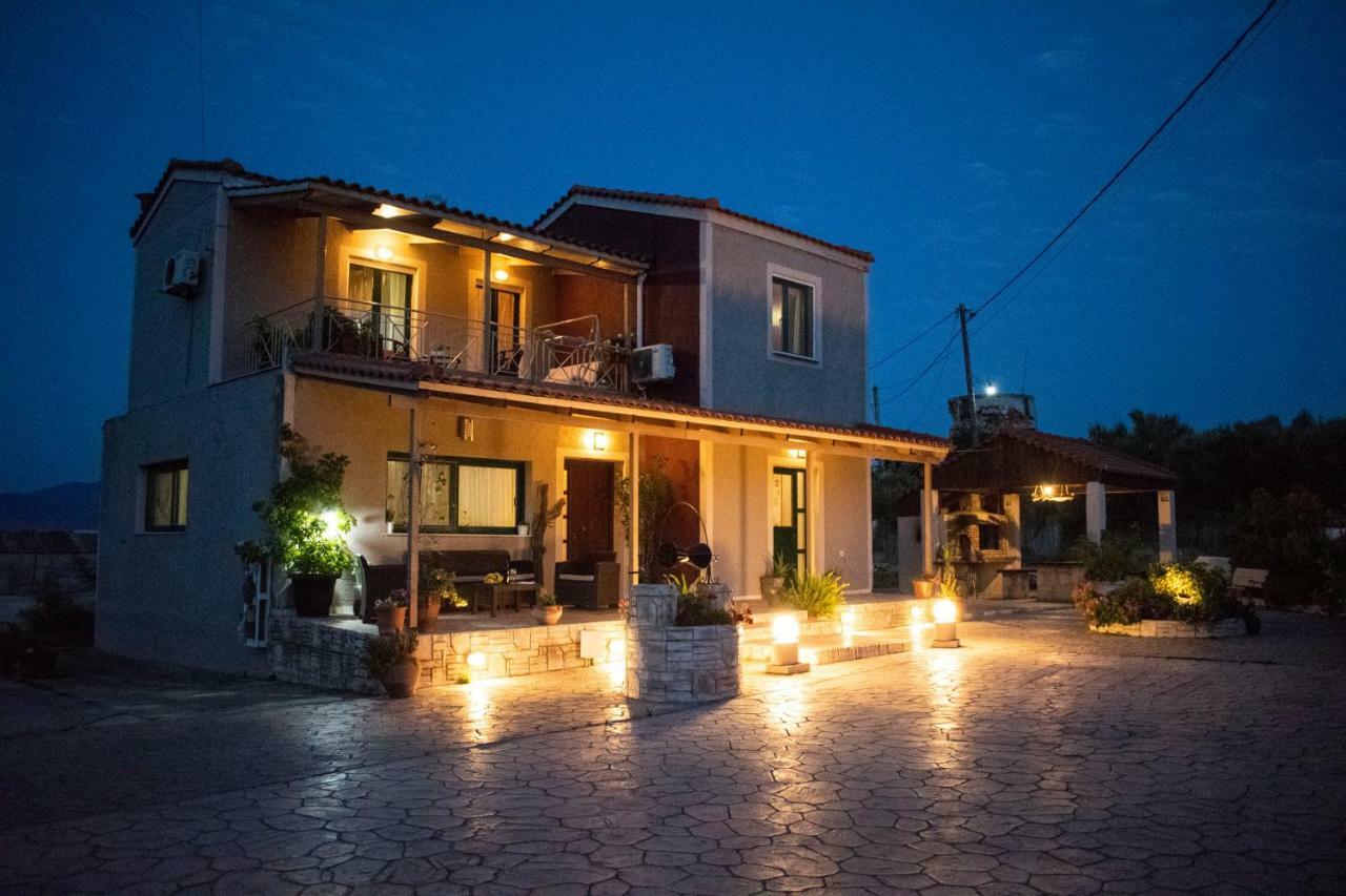 Villeta Nikol Ликсури Экстерьер фото